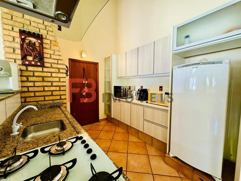 Casa Para 8 Pessoas Em Bombas Bombinhas 0*,